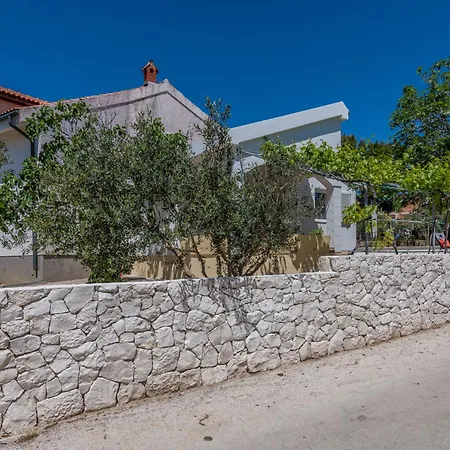 Charming Little House Vakantiehuis *