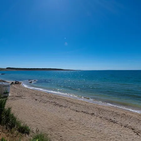 Charming Little House Povljana