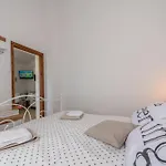 Charming Little House * ポヴリャナ